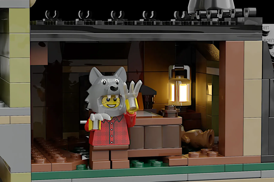 LEGO Ideas Halloween House 6